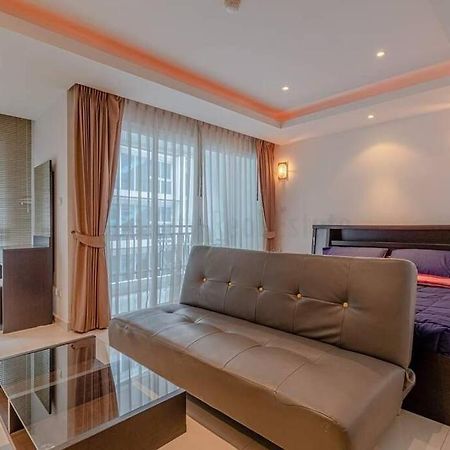 Avenue Residence C5 Pattaya Exterior foto