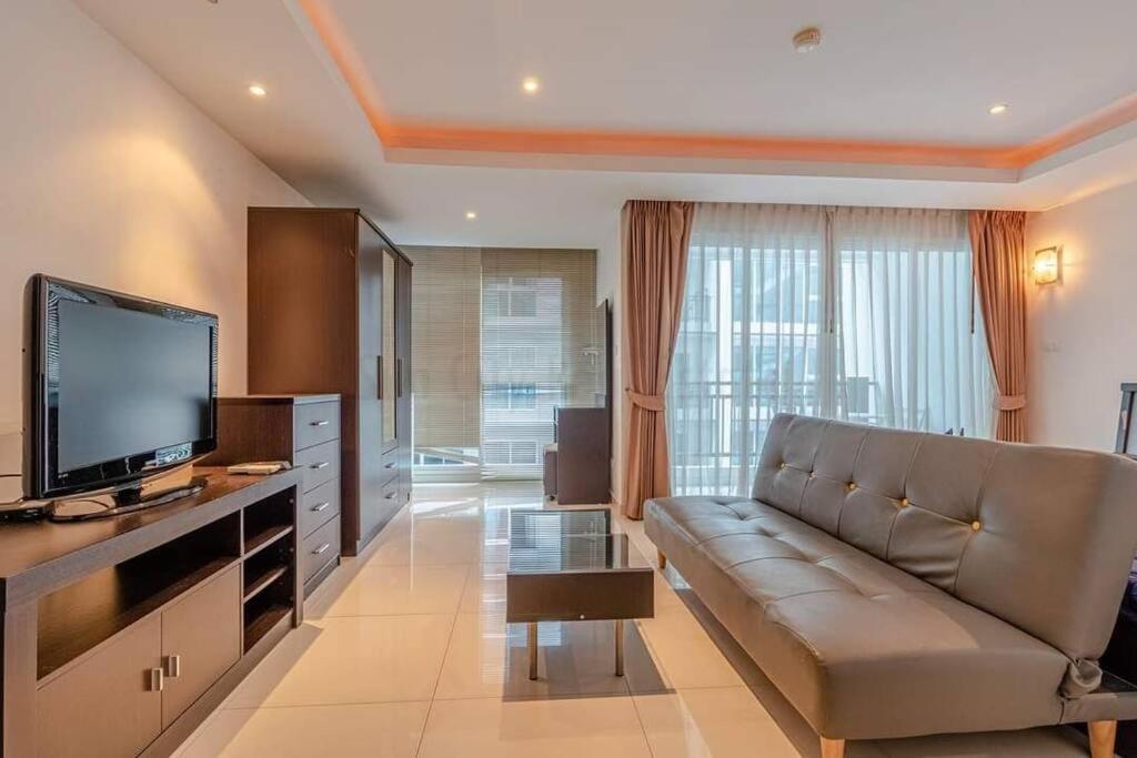Avenue Residence C5 Pattaya Exterior foto