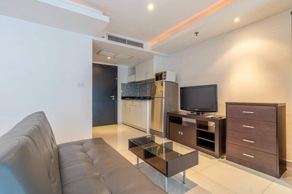 Avenue Residence C5 Pattaya Exterior foto
